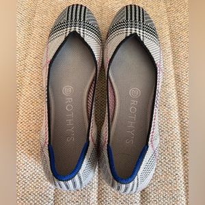 EUC Rothy’s Grey Glen Plaid flats Size 8